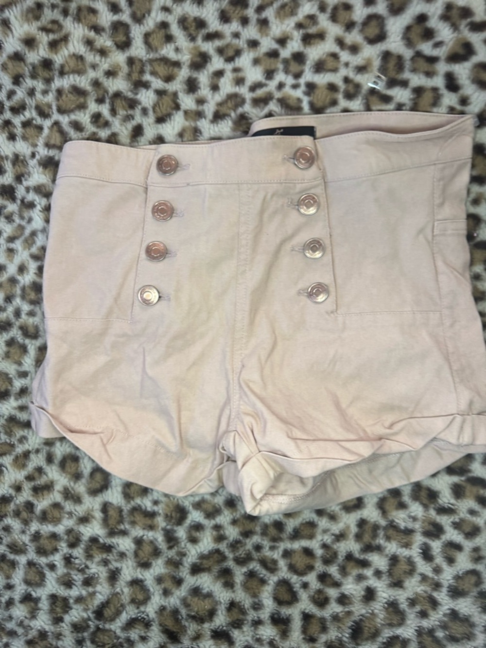 Almost Famous Blush High-Waist Button-Front Shorts juniors sz 5